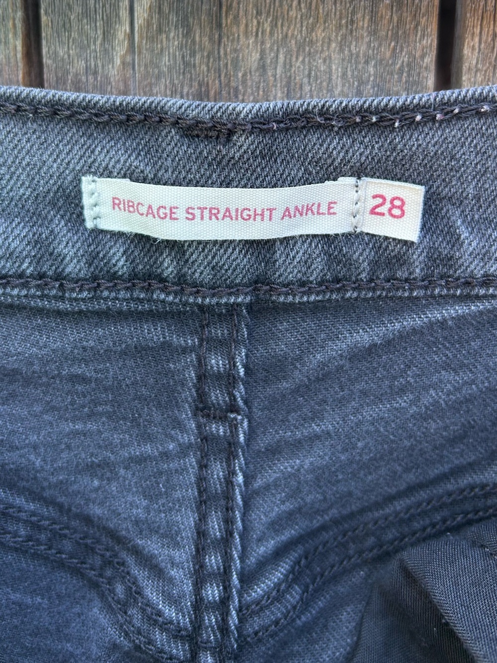 Levi’s Ribcage Straight Ankle Jean Black 28 - Picture 6 of 16